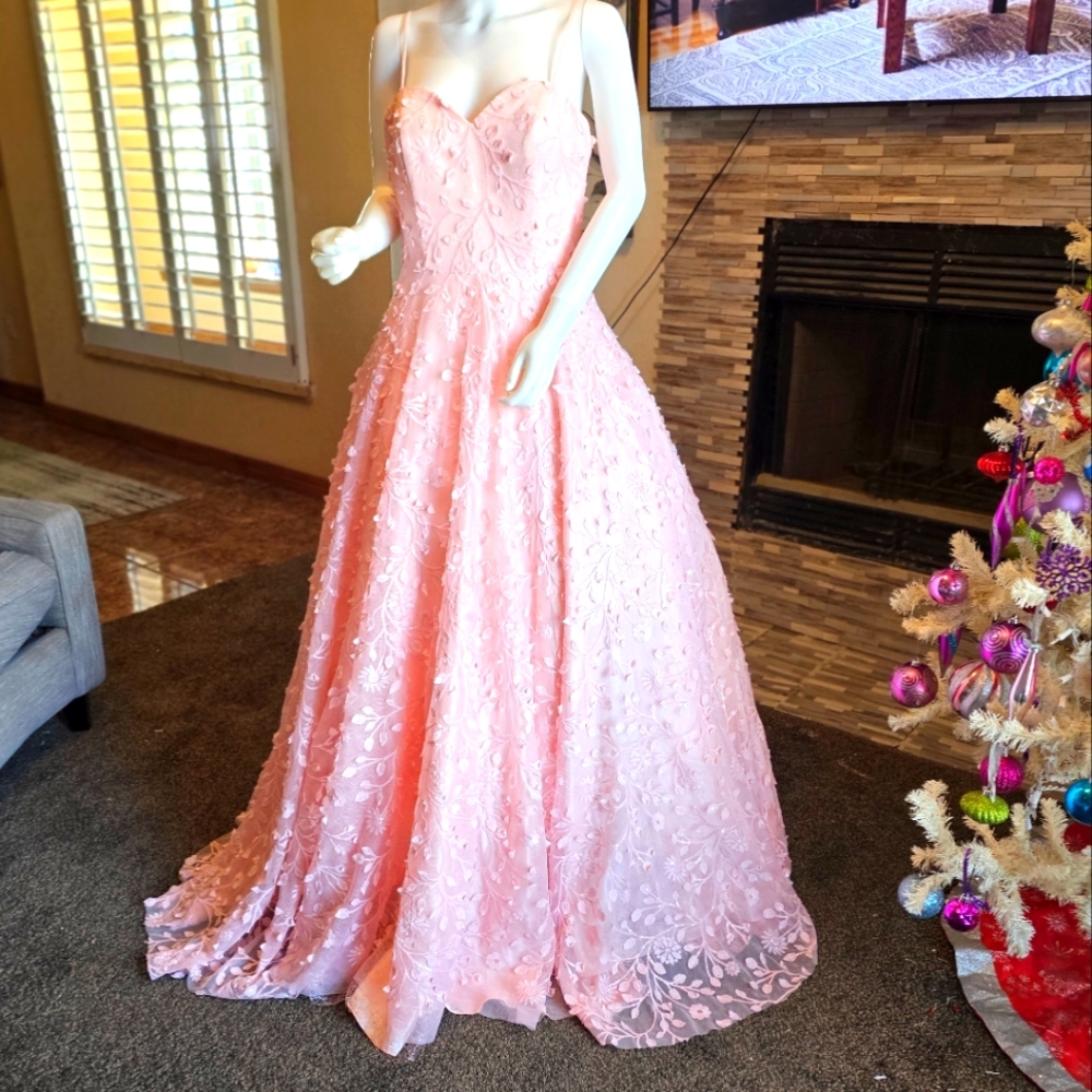 Layla k prom dress masquerade ball gown 10 QUINCEANERA pink lace-up LK 150 blush
